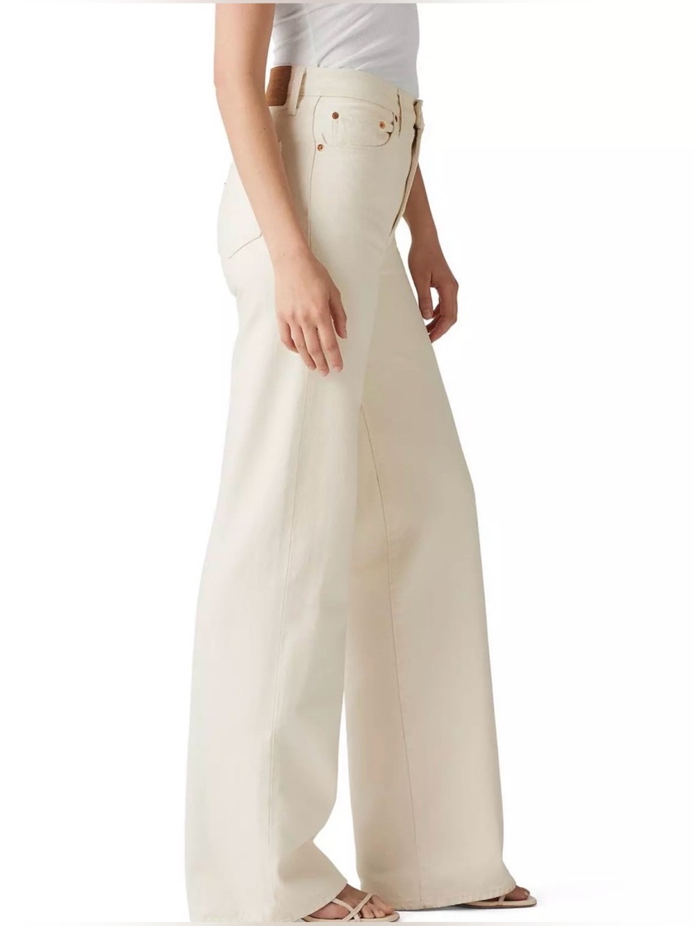 Levi’s Ribcage Wide Leg in Barely Freezing